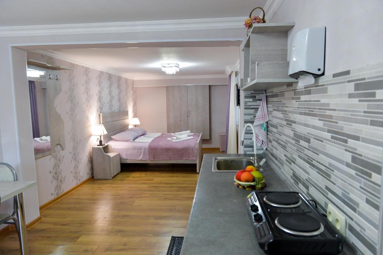 Cozy House Hotel Kutaisi Eksteriør billede